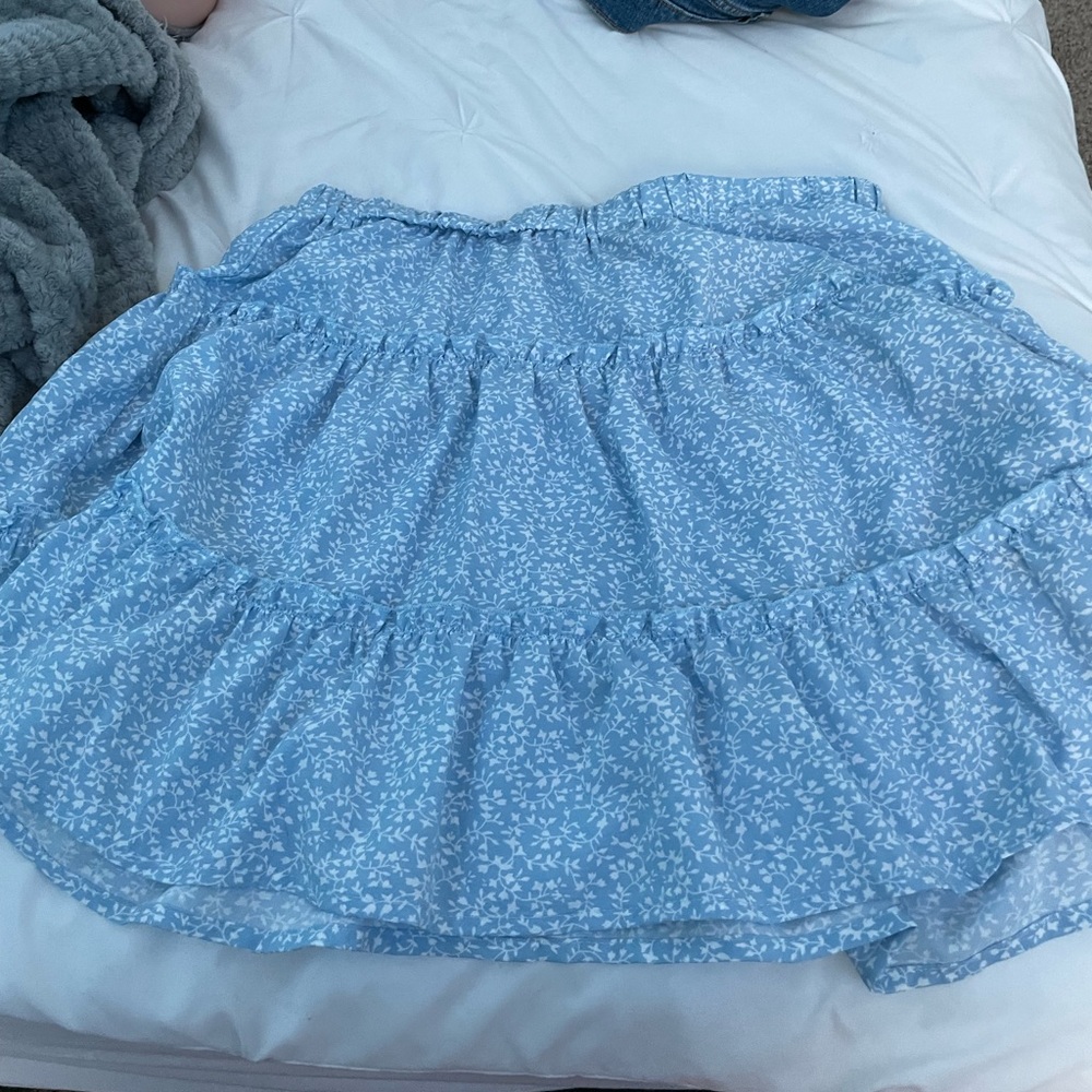blue floral skirt!